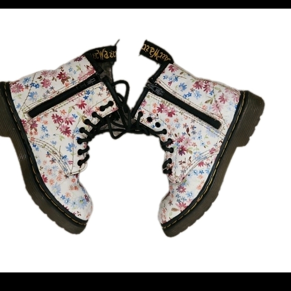Dr Martens Kids Brooklee Lace Ankle Combat in White Floral Feminine Boot 8 - Picture 8 of 13